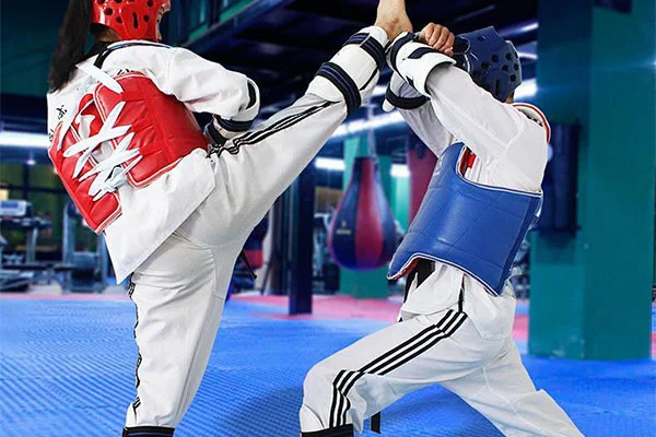 L'équipement de taekwondo progresse en matière de vitesse et de notation électronique