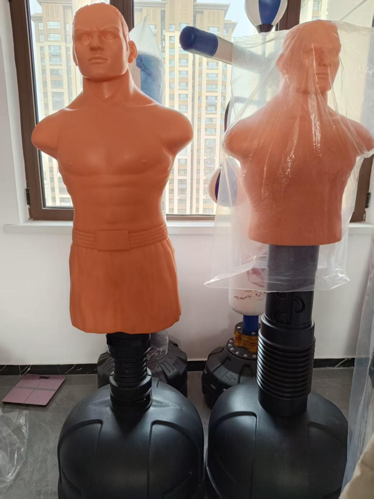 Le mannequin de boxe PandaWin Sports amélioré et réglable peut-il redéfinir l'entraînement au combat pour tous les niveaux de compétence ?